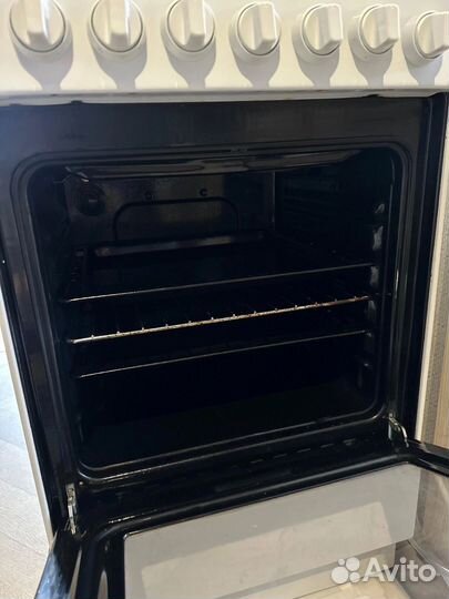 Газовая комбинированная плита Indesit