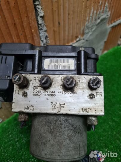 Блок ABS Toyota Auris E150