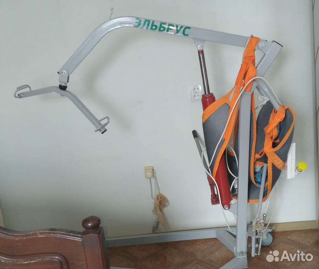 Подъёмник гидравлический для инвалидов и лежачих