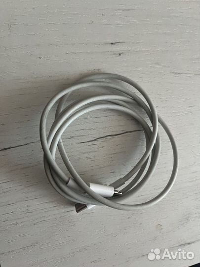 Кабель от iPhone