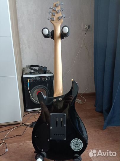 Электрогитара