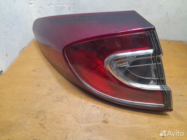 Фонарь задний левый Renault Megane III универсал