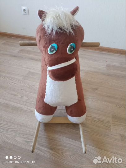 Детская лошадка качалка