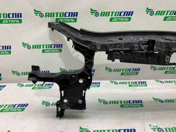 Панель передняя (Телевизор ) передний Renault