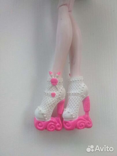 Кукла монстр хай