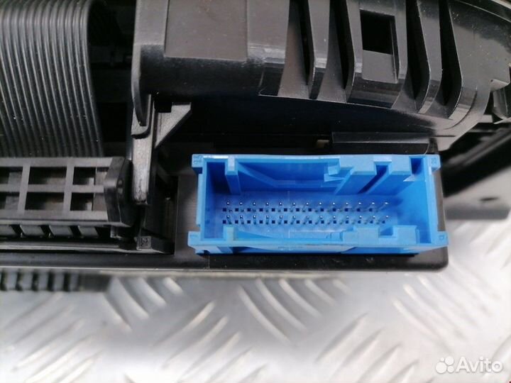 Щиток приборов (приборная панель) BMW 7 E38 1997