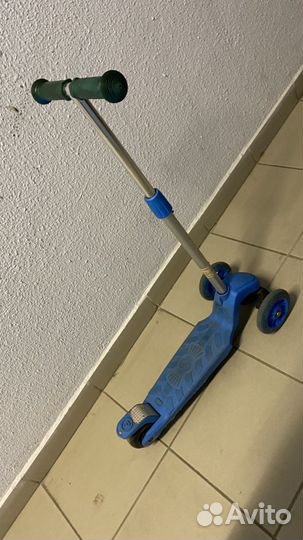 Самокат детский трехколесный
