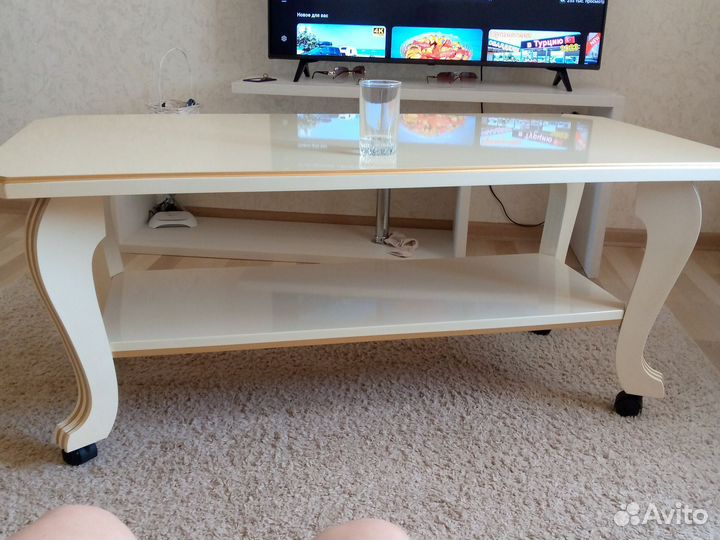 Стол