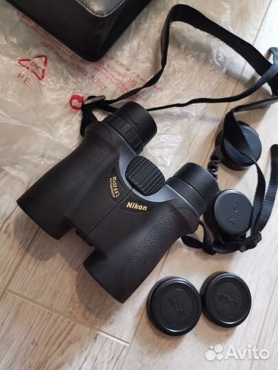 Бинокль Nikon 10x32HG L