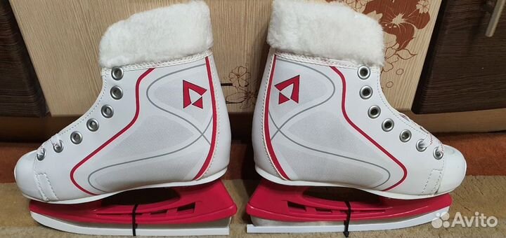 Новые фигурные коньки Angel 1.0* р. 30; 32; 33