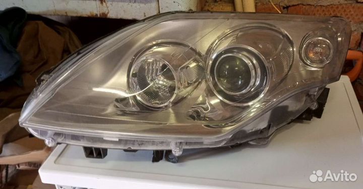 Фара левая рено лагуна 3 ксенон