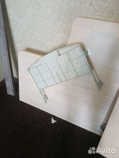 Стол комьпьтерный