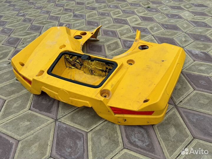 Щиток облицовки, пластик BRP G1 outlander 800 XT