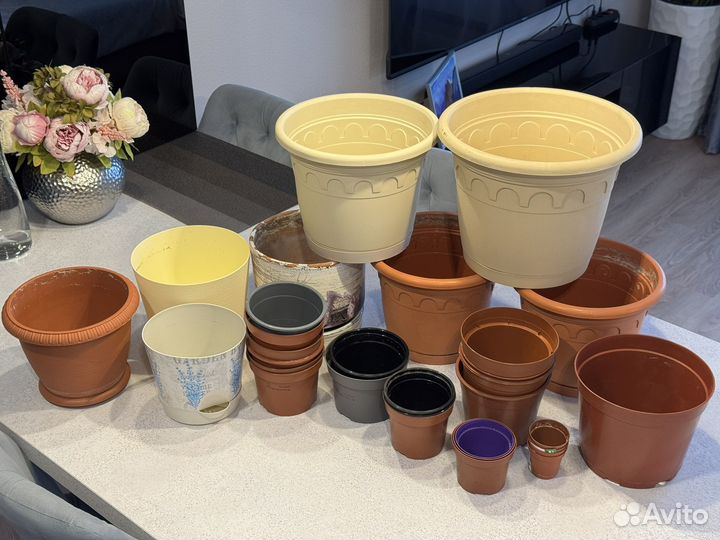 Цветочные коршки и кашпо