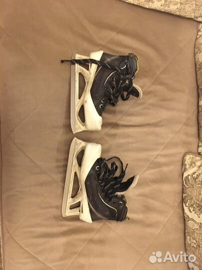 Коньки вратарские Bauer, размер 35