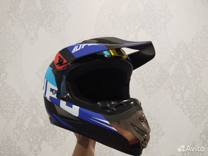 Шлем кроссовый /эндуро