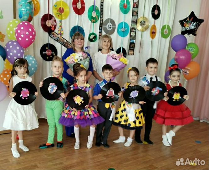 Стиляги прокат выпускной фотозона пластинки