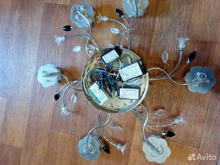 Люстра потолочная бу