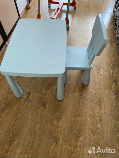 Детский стол и стул IKEA