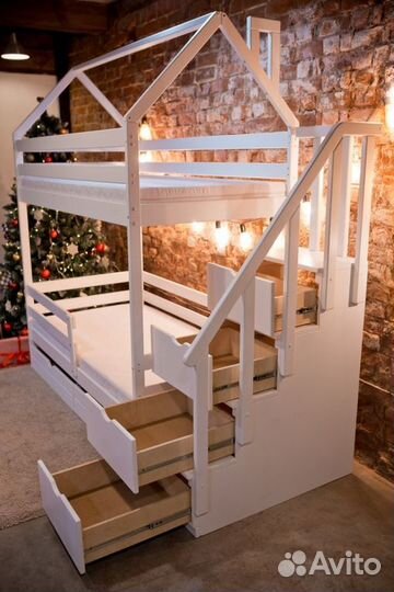 Двухъярусная детская кровать Эко -12 домик - комод