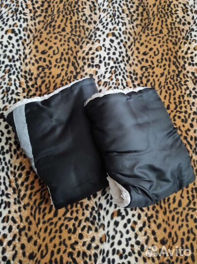 Муфта варежки на коляску черные