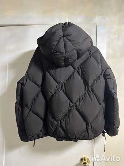Пуховик женский пух -100%,44 -48 размер
