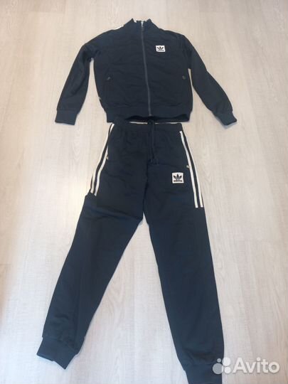 Спортивный костюм adidas для мальчика