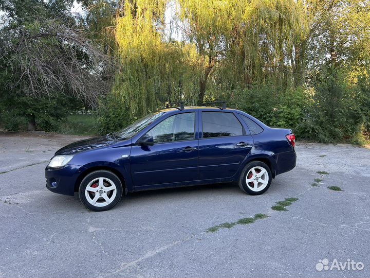LADA Granta 1.6 МТ, 2012, 200 500 км