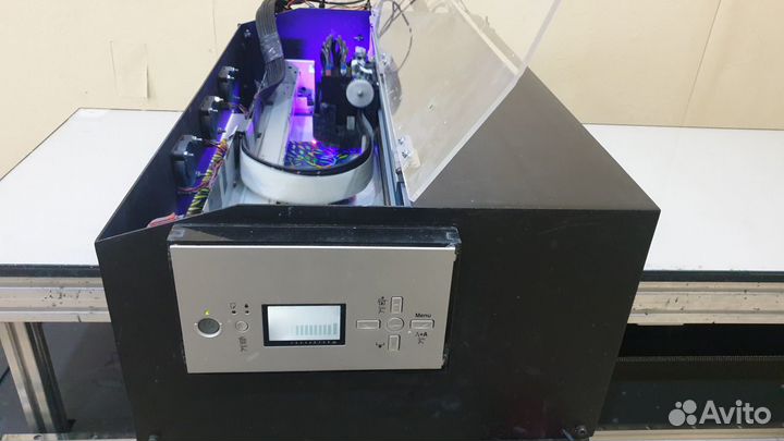 Планшетный уф принтер