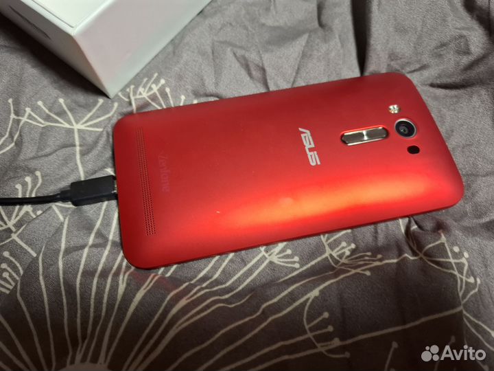 Asus ZenFone 2 Laser ZE550KL, 2/16 ГБ