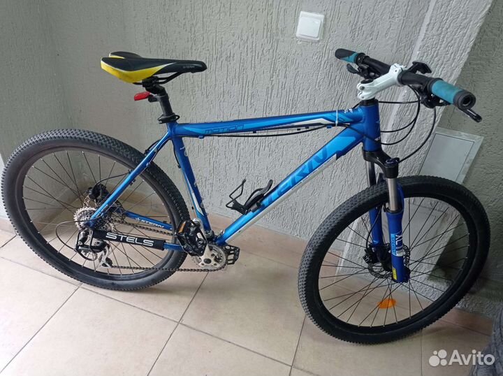 Продам Stern Motion 4