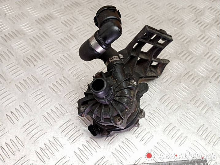 Водяная помпа BMW X5 E70 рест. F01 2012