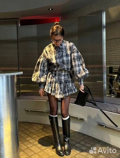 Женский костюм рубашка юбка