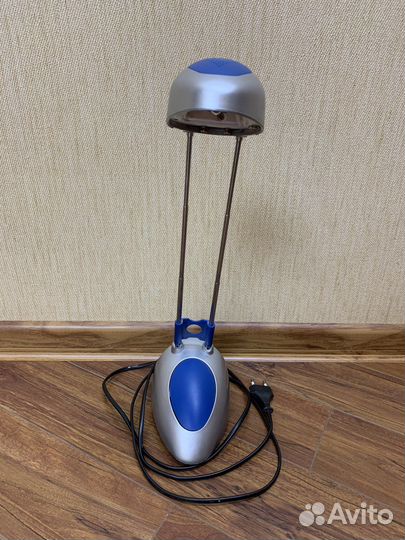 Лампа настольная