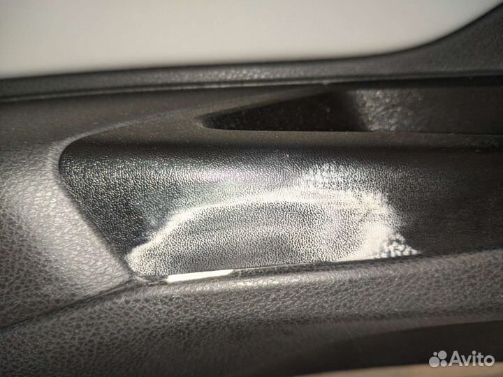 Обивка двери передняя левая Веста