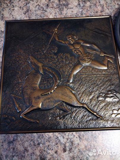 Бюст Сталина, картины, панно