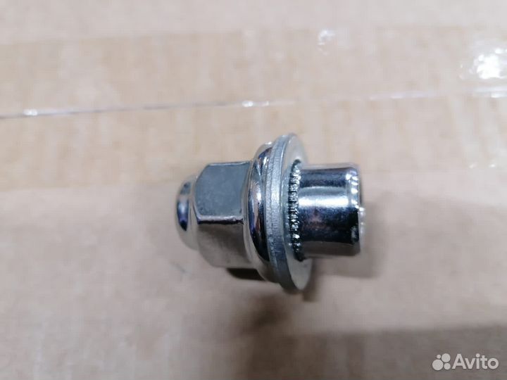 Гайка колеса М12х1,50х37,5 прессшайба S21 D18,5