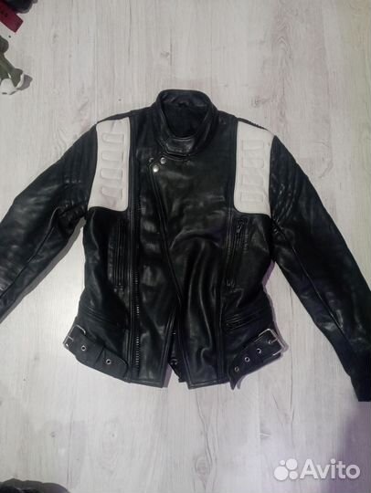 Кожаная мотокуртка 44-46