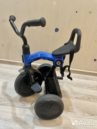Детский трехколесный велосипед