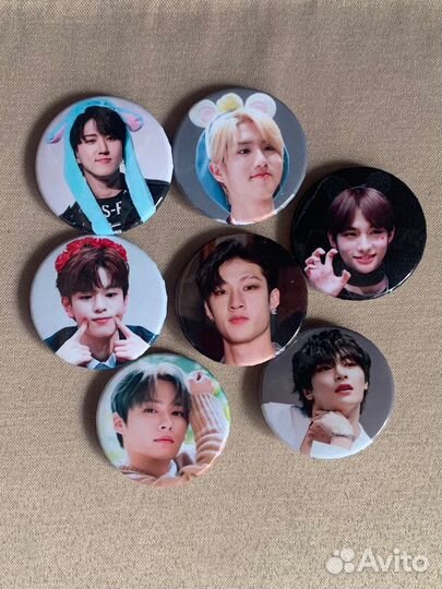 Значки Stray Kids