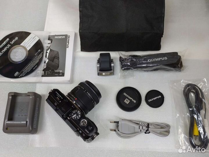 Olympus PEN E-PL7, сменная оптика, комплект
