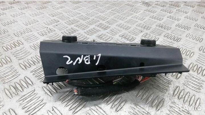 Блок управления климатической установкой Audi A4/R