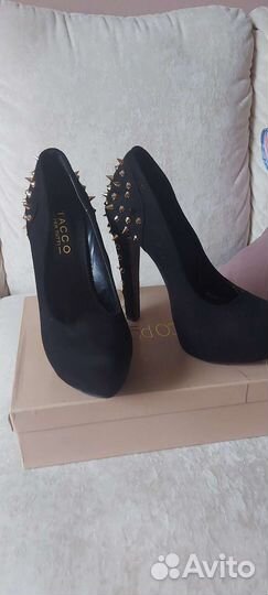 Туфли с шипами