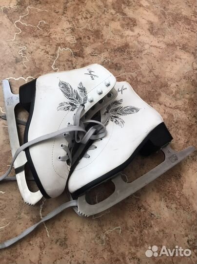 Коньки для фигурного катания