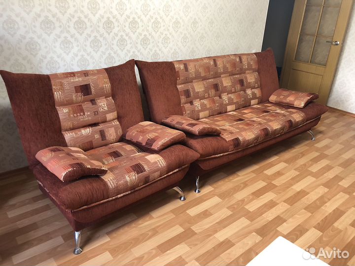 Диван и два кресла