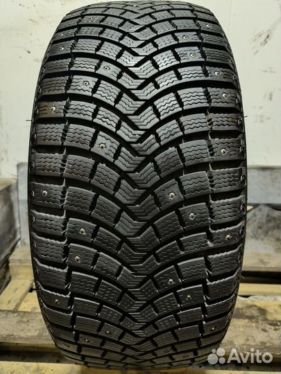 Michelin X-Ice North XIN2 285/60 R18