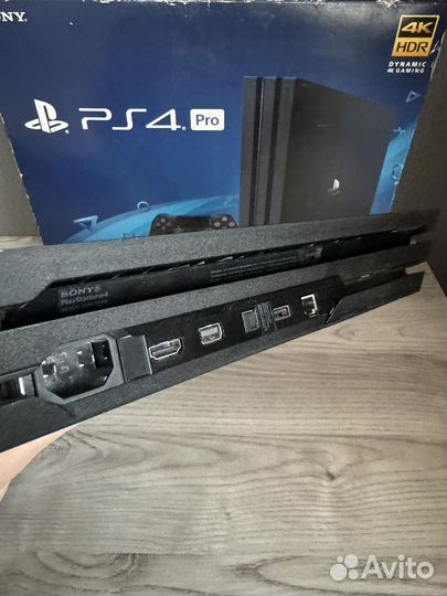 Sony PlayStation 4 Pro 2Тб + джойстик