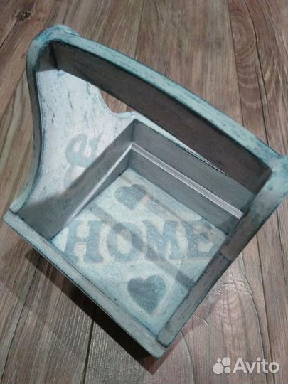 Деревянный ящичек