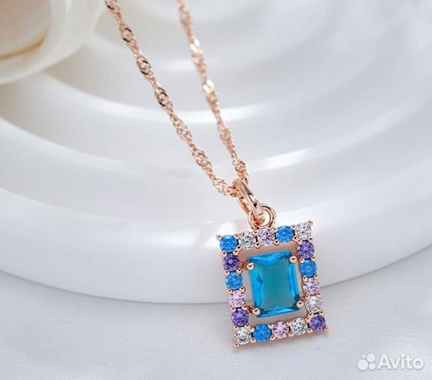 Комплект (серьги, кулон)