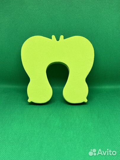 Крепежи на дверь